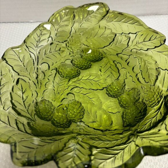 Indiana Glass Loganberry 606 Green Candy Bowl, Embossed Leaves and Berries - Picture 2 of 4